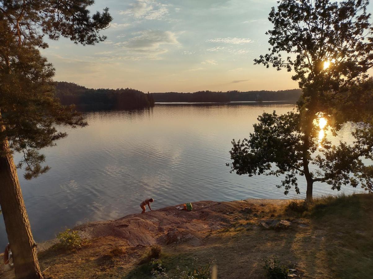 Varhaga Vandrarhem Sjuntorp Zewnętrze zdjęcie